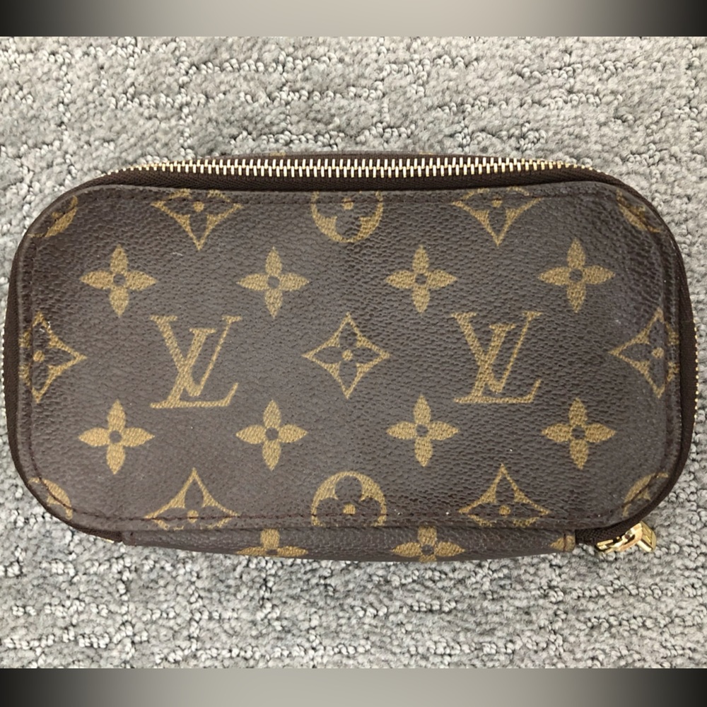 Authentic Louis Vuitton Monogram Trousse Blush PM Cosmetic Pouch